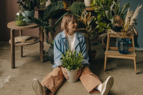 Как вырастить дома джунгли, даже если все твои «бывшие» умерли? Рассказывает Яна Строинская