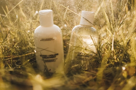 5 способов защитить волосы от негативного воздействия солнца (и чем оно для них опасно)