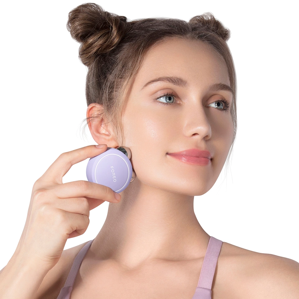 Мини лица. Форео Беар мини. FOREO микроток. FOREO Bear Mini. Массажер для лица FOREO С микротоками.